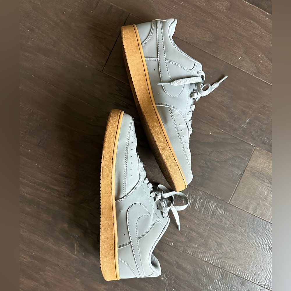 Men Nike shoes
